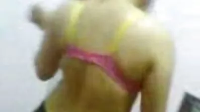 បុរសដែលបានយកចេញនិង fucked មួយប៍ន busty ដូចដែលគាត់ចង់បាន