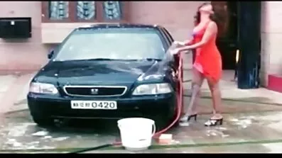 ក្មេងស្រីសែ cavalca