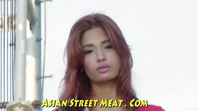 Headmistress និងគណនេយ្យកររួមភេទនៅក្នុងការិយាល័យ