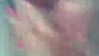 ក្មេងស្រីម្នាក់ Busty បានថត fucking មិត្តភក្តិនៅលើឯកសារកម្ពុជានិងមិនស្ទាក់ស្ទើរ