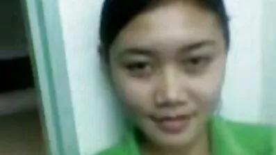 ពត់កោងនៅលើនៅក្នុង dogg ទីតាំងទារក