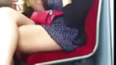 ដៃម្រេច wanked ជល់មាន់និង crumpled Tits មិត្តស្រី