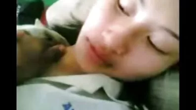 គាត់បានមកទស្សនានិង fucked អ្នកជិតខាងនៅក្នុងរន្ធ oiled មួយ