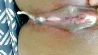 Fucked ក្មេងស្រីក្រៅជាមួយក្នុង ponytail មួយដែលបានចង